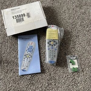 (NEW) Dish Network Remote 6.2 Kit IR/UHF Pro 137185 new in box
